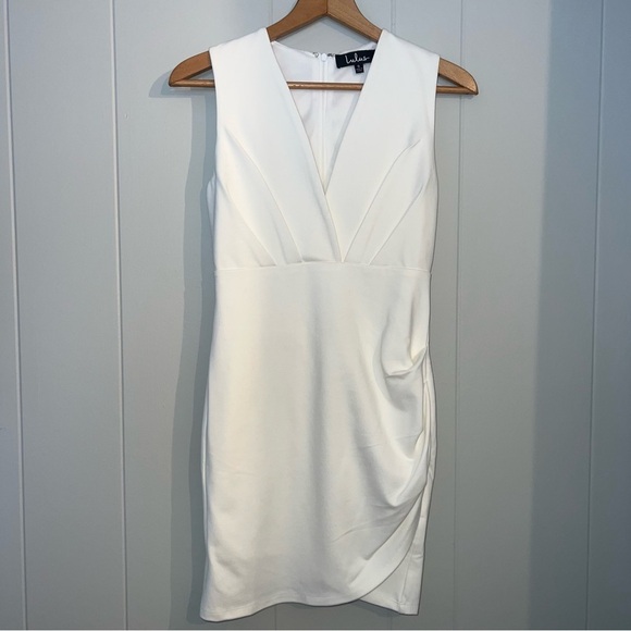 Lulus Cocktail Hour Sleeveless Tulip Mini Dress Size S Romantic Bridal Event - Picture 12 of 12